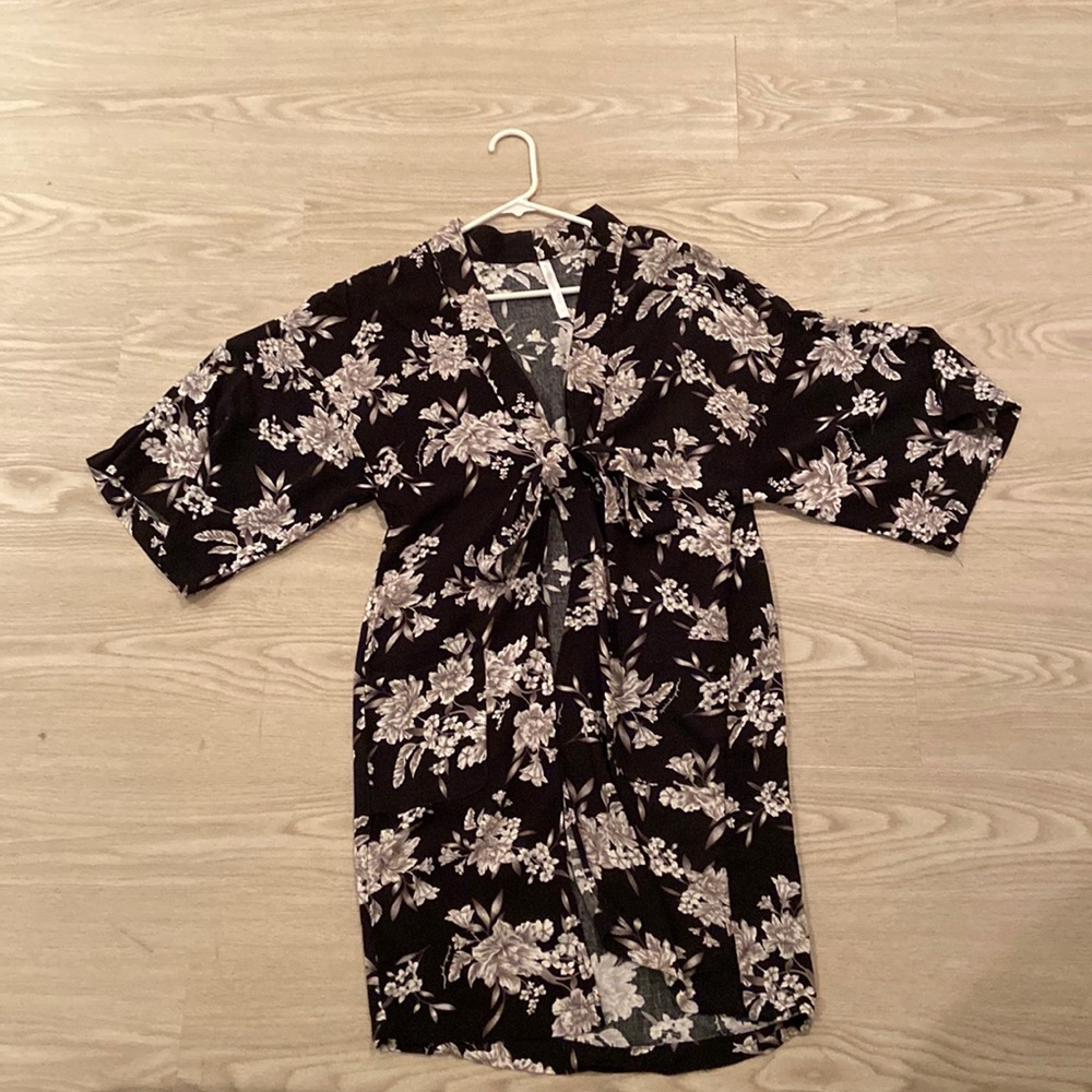 SPIRITUAL GANGSTER floral robe